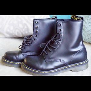 dr martens (Doc martens) airware Black